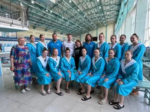 Ловите яркие фото из бассейна «Дельфин»